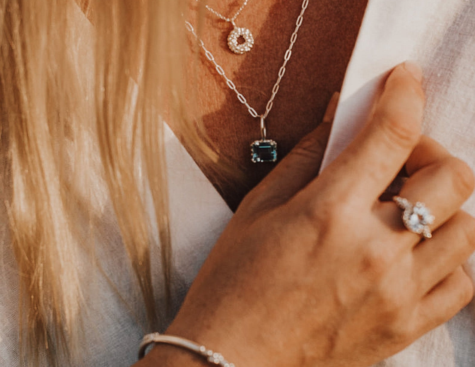 How can jewellery boost your confidence? - Dainty London
