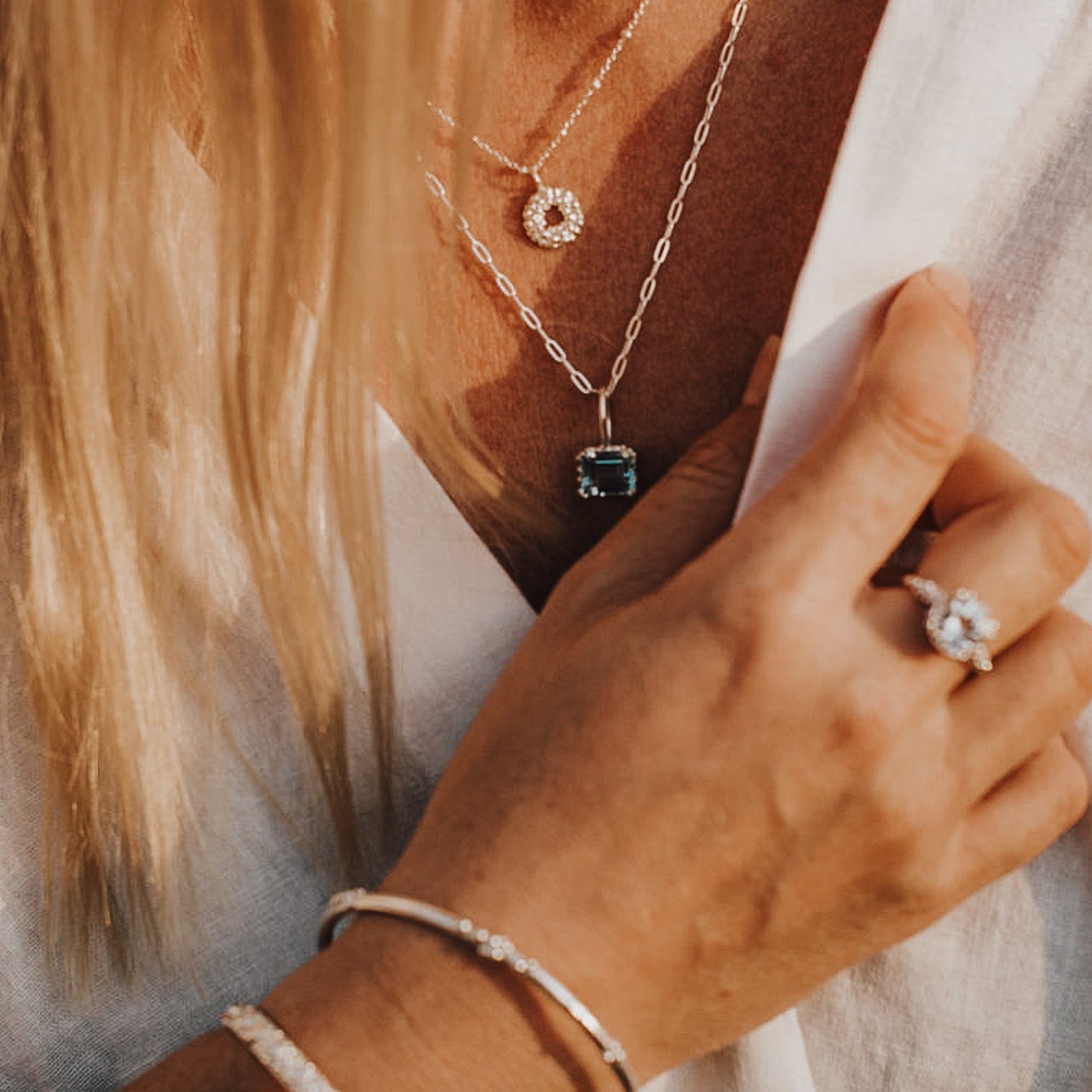 How can jewellery boost your confidence? - Dainty London