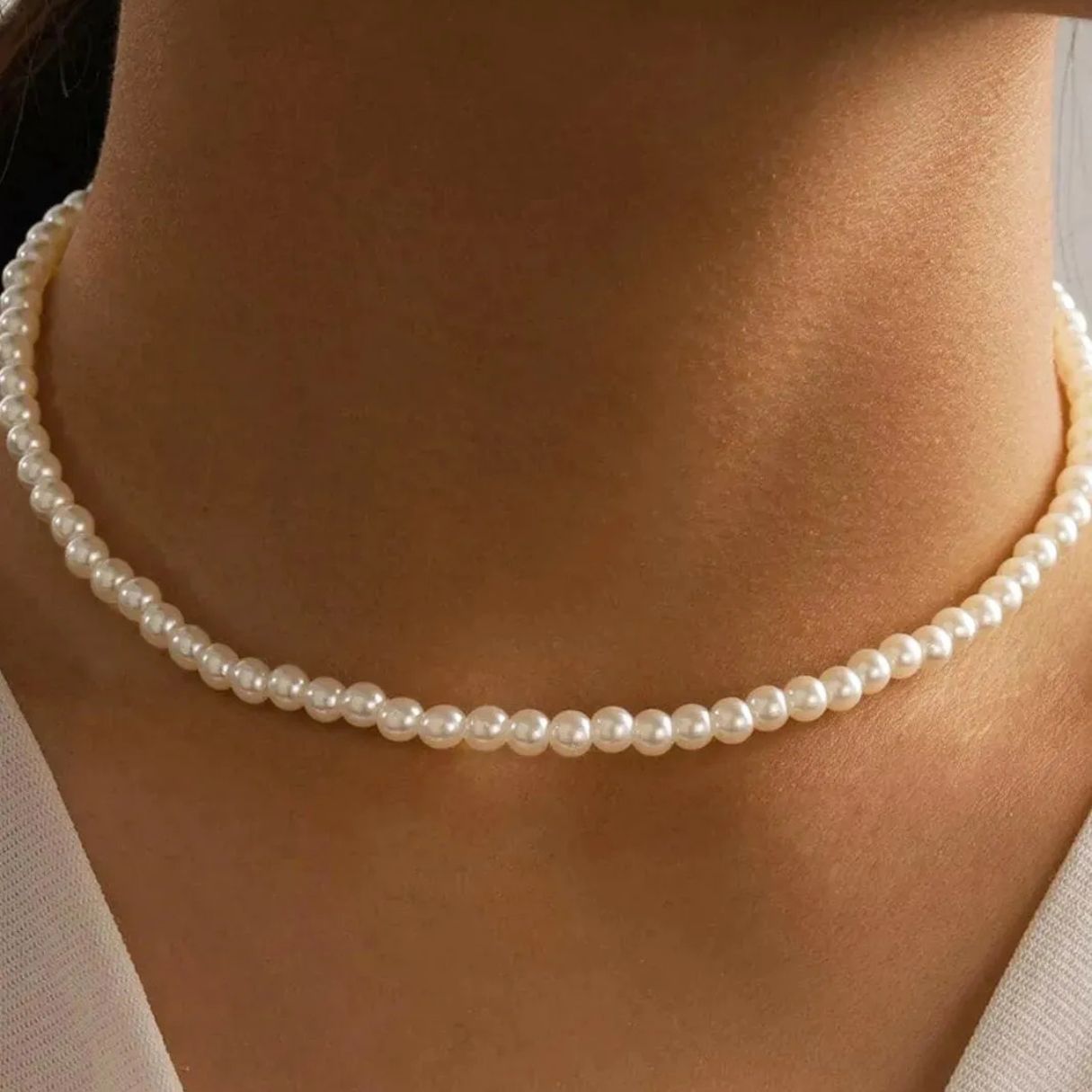 pearl necklace workshop, jewellery making class, DIY pearl jewellry, handmade pearl necklace, personalised jewelry gift, craft your own necklace, beginner jewellery course, fashion accessory class, bridal jewellery workshop, creative gift idea, pearl crafting activity, custom jewelry workshop, unique gift for her