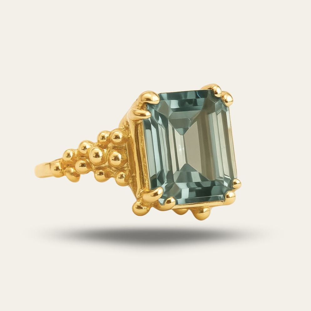 green quartz ring, nature-inspired jewellery, cocktail ring for her, gold vermeil jewellry, unique gift for women, handcrafted jewelry, boho style ring, organic design ring, wedding anniversary gift, statement jewellery, eco-friendly jewelry, special occasion ring, gift for her