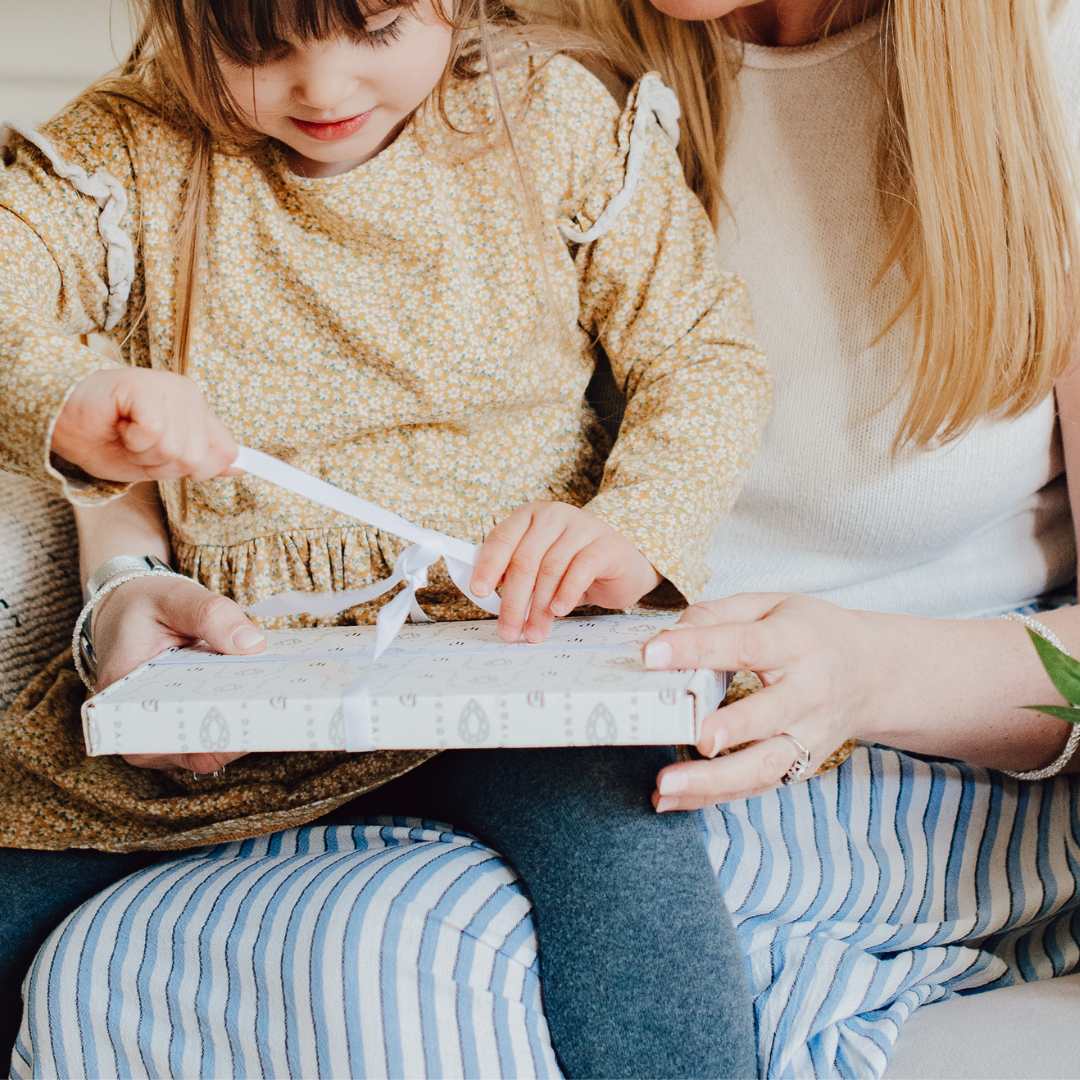 Mummy & Me Mother's Day Necklace Making Workshop - Saturday 14th March - Dainty London