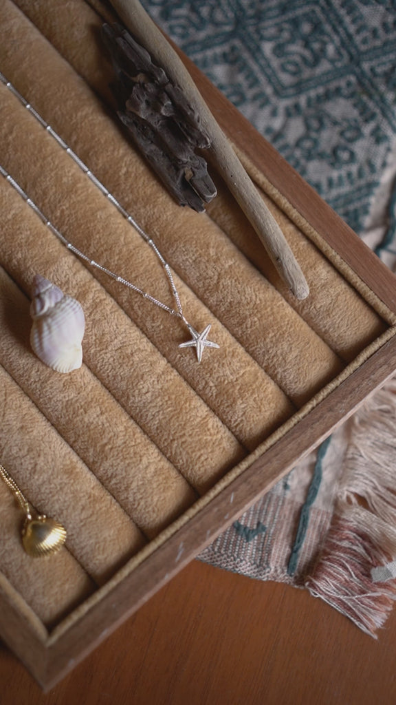 Silver Starfish Necklace - Luxury layered necklaces - Dainty London starfish necklace, ocean jewelry, beach jewelry, nautical necklace, beach lover gift, sea lover jewellery, nautical jewellry, gift for her, silver starfish, beach wedding jewelry, summer accessory, handmade sea jewelry, seaside gift