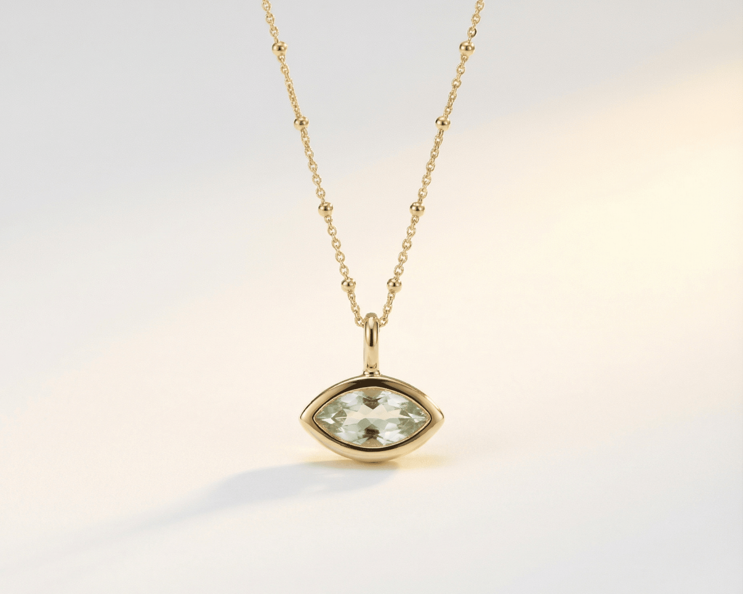 sea-inspired jewellery, green quartz necklace, dainty gemstone pendant, layering necklace, ocean blue jewelry, beach lovers gift, sterling silver necklace, gold vermeil jewelry, dainty everyday necklace, seashell jewelry gift, minimalist gemstone necklace, coastal jewelry gift, ocean-inspired pendant