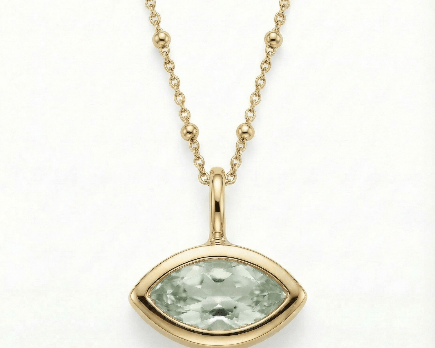 sea-inspired jewellery, green quartz necklace, dainty gemstone pendant, layering necklace, ocean blue jewelry, beach lovers gift, sterling silver necklace, gold vermeil jewelry, dainty everyday necklace, seashell jewelry gift, minimalist gemstone necklace, coastal jewelry gift, ocean-inspired pendant