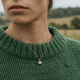sea-inspired jewellery, green quartz necklace, dainty gemstone pendant, layering necklace, ocean blue jewelry, beach lovers gift, sterling silver necklace, gold vermeil jewelry, dainty everyday necklace, seashell jewelry gift, minimalist gemstone necklace, coastal jewelry gift, ocean-inspired pendant