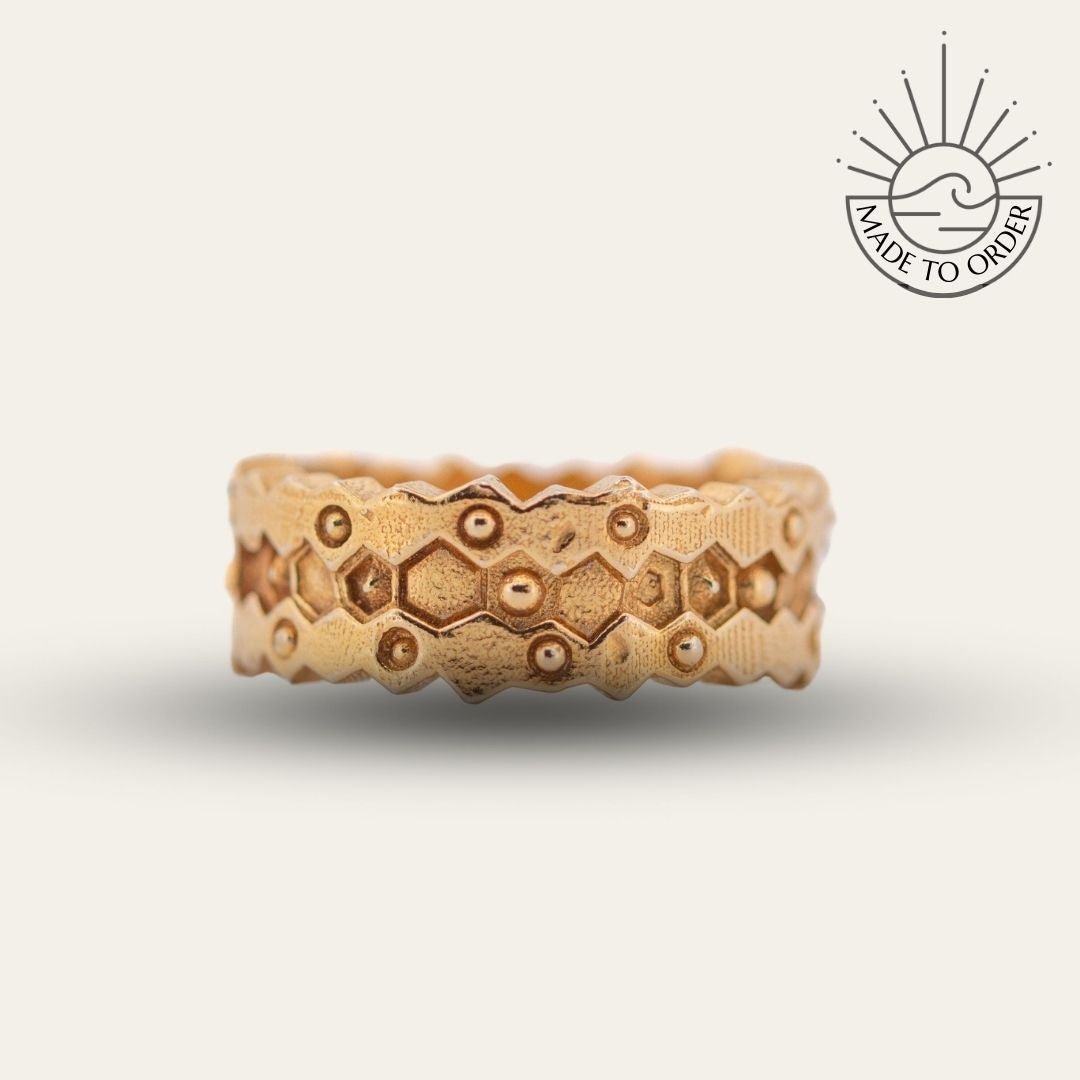 Solid Gold Artemis Ring - Dainty London