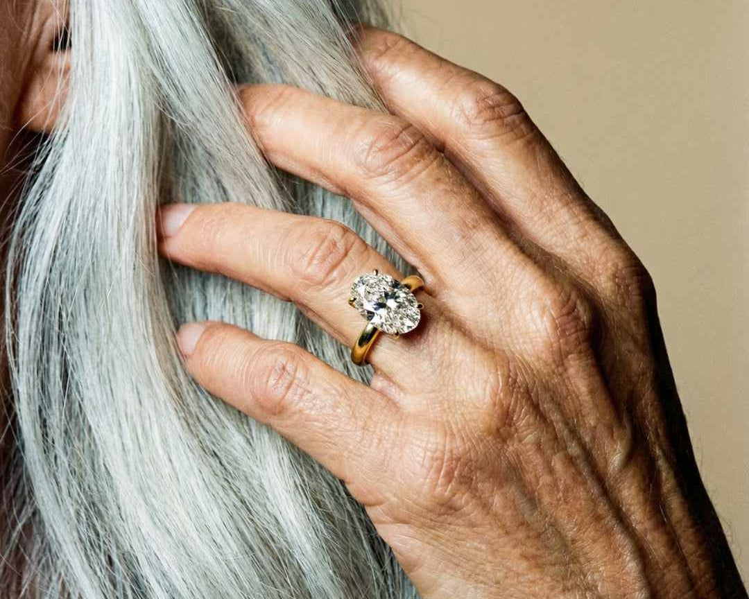 Statement Gold Oval Diamond Ring - The Nadira Ring - Dainty London