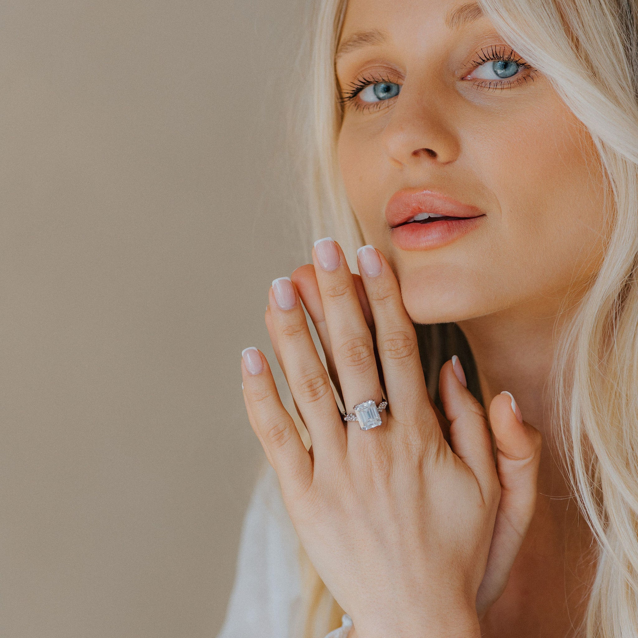 The Platinum Merrow Ring - Luxury Platinum Gemstone Rings - Dainty London