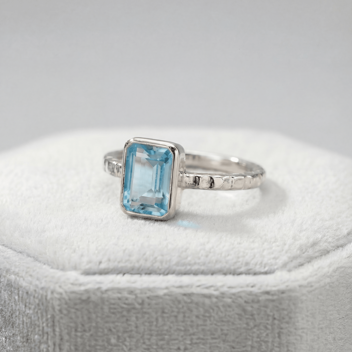 sky blue topaz ring, ocean-inspired jewellery, rustic band ring, adjustable gemstone ring, sea glass style ring, handmade sea jewelry, meaningful gift, beach lover gift, vacation jewelry, boho gemstone ring, sterling silver ring, unique gemstone band, summer accessory