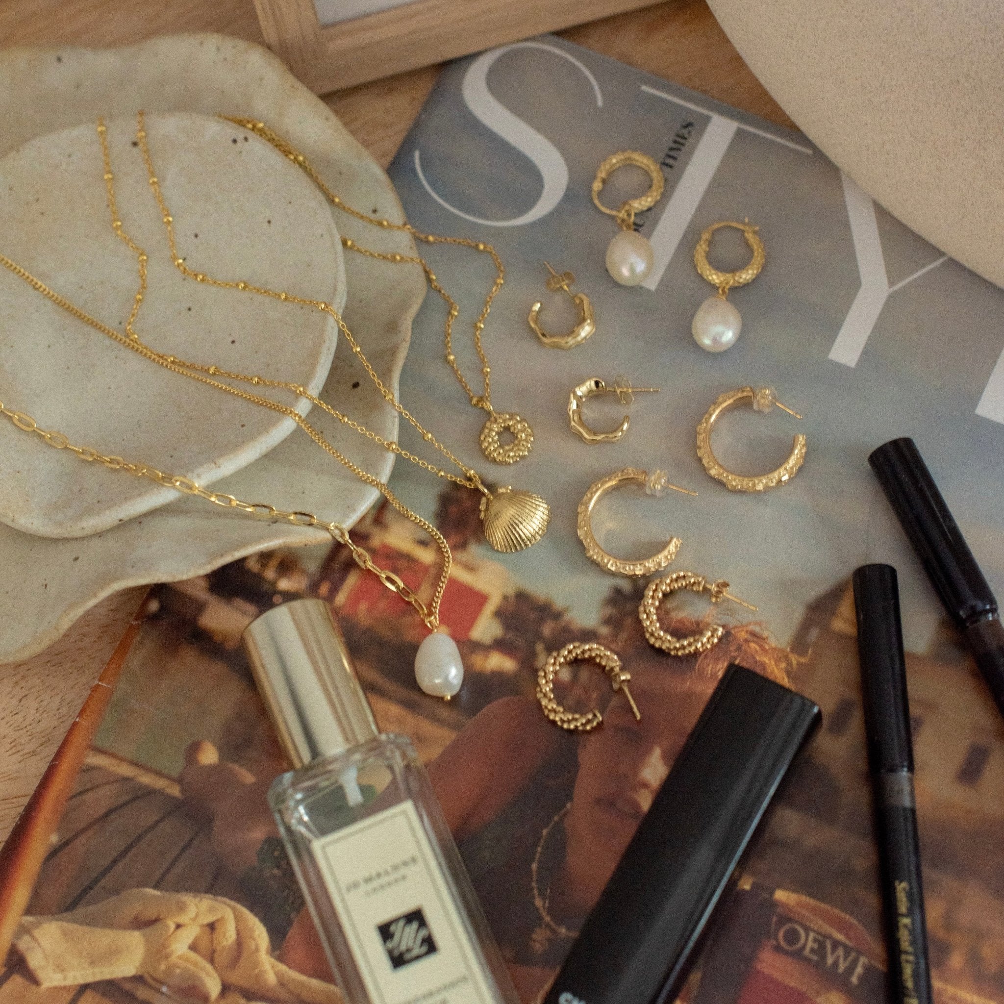 Solid Gold Hebe Hoops - Dainty London