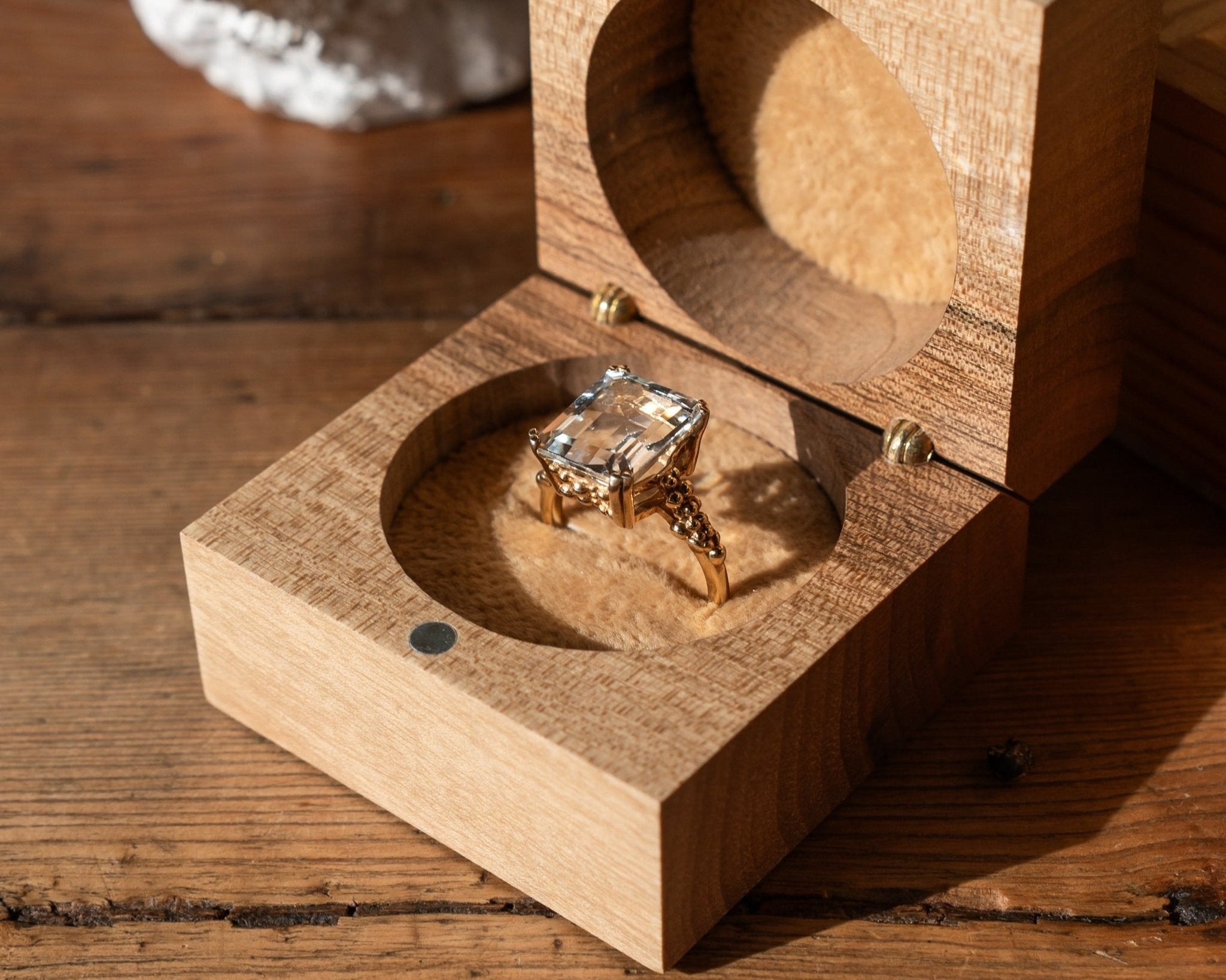 Solid Gold Luxury Moissanite Gemstone Ring - Merrow - Dainty London